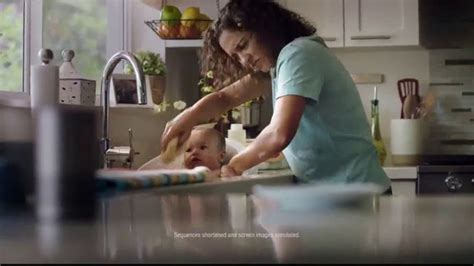 Whirlpool Smart Range TV Spot, 'Voice Control Appliance'