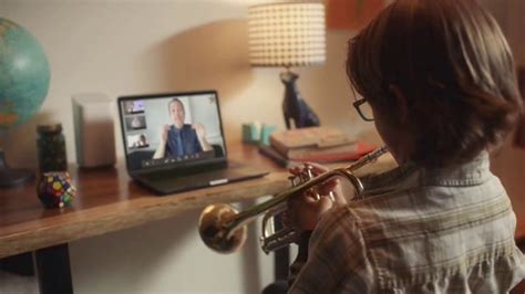 XFINITY Internet TV Spot, 'An Amazing Place To Be' Song by M83 featuring Marvin Winans Jr.