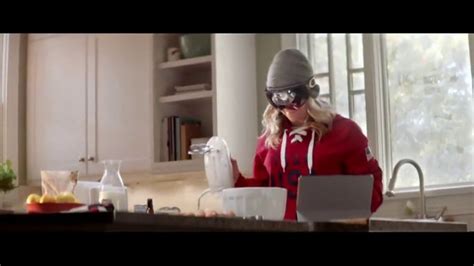 XFINITY Mobile TV Spot, 'Jamie Anderson: Baking'