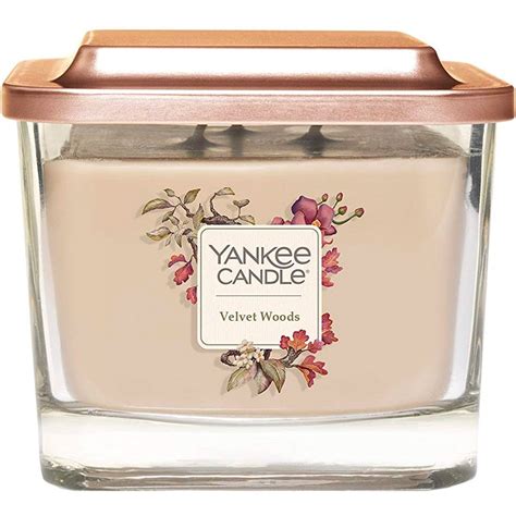 Yankee Candle Velvet Woods logo