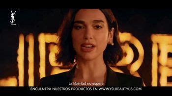 Yves Saint Laurent Libre TV Spot, 'Felices Vacaciones: libertad' con Dua Lipa