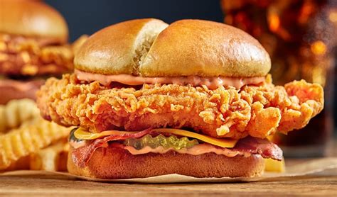 Zaxby's Signature Club Sandwich tv commercials