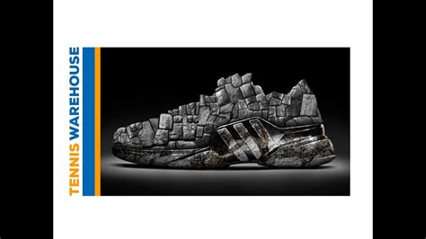 adidas adidas Barricade Saksaywaman Wall logo